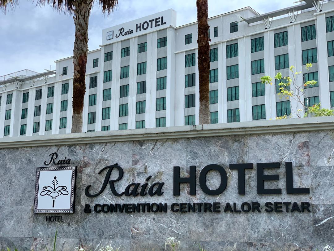 Raia Hotel & Convention Centre Alor Setar Exteriör bild